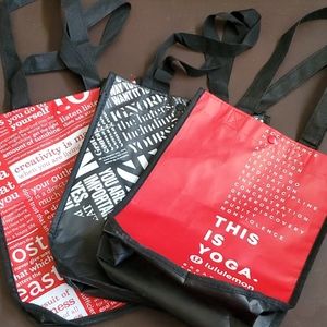 Lululemon small totes lunch bag 3